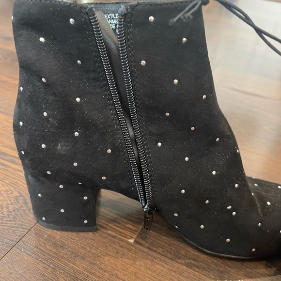 Black Boots with Silver Studs - Picture 6 of 7
